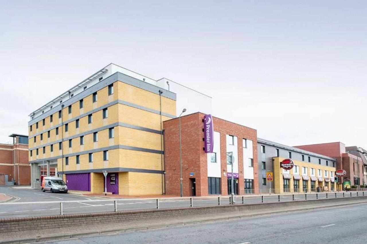 Premier Inn London Бекслихет Экстерьер фото