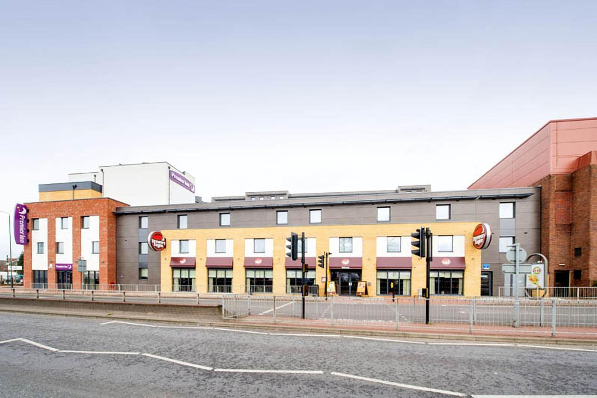Premier Inn London Бекслихет Экстерьер фото